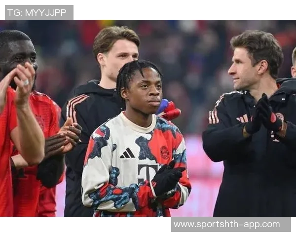 拜仁17岁小将因夜间管理违规被迫回归老东家引发热议